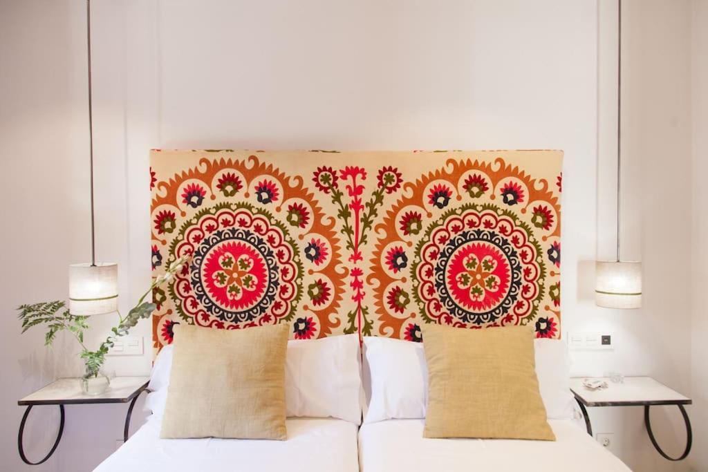 Modern & Nice Apartment. Old Town. Private Parking Siviglia Esterno foto