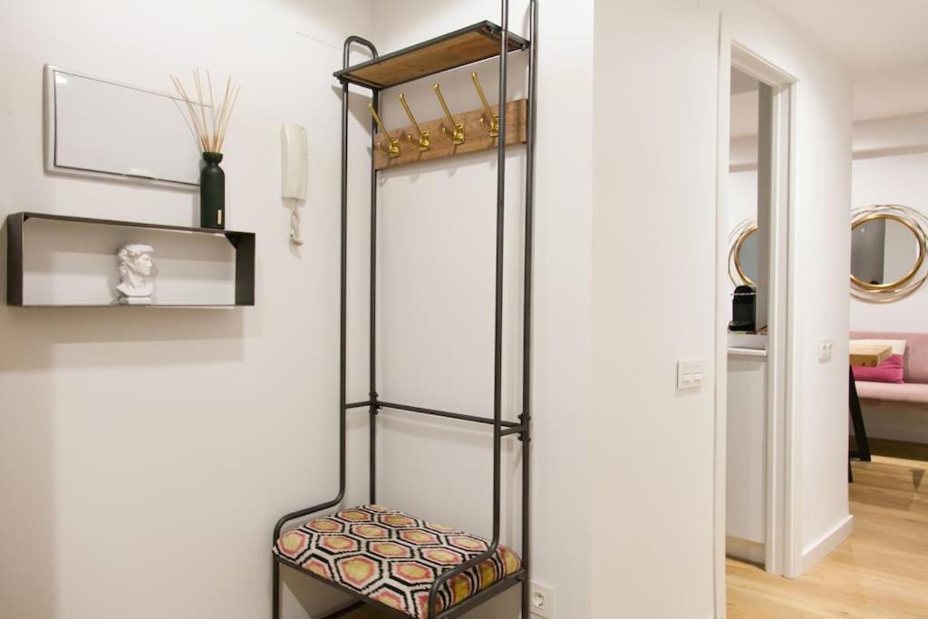 Modern & Nice Apartment. Old Town. Private Parking Siviglia Esterno foto